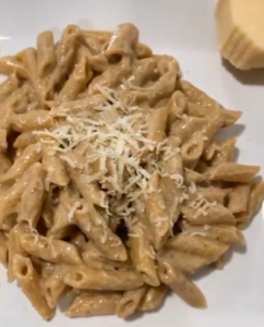 Macarrones con salsa de champiñones